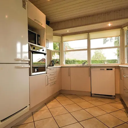 Three-bedroom Holiday In * Haderslev